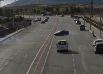 Drift atan sürücü trafikten men edildi