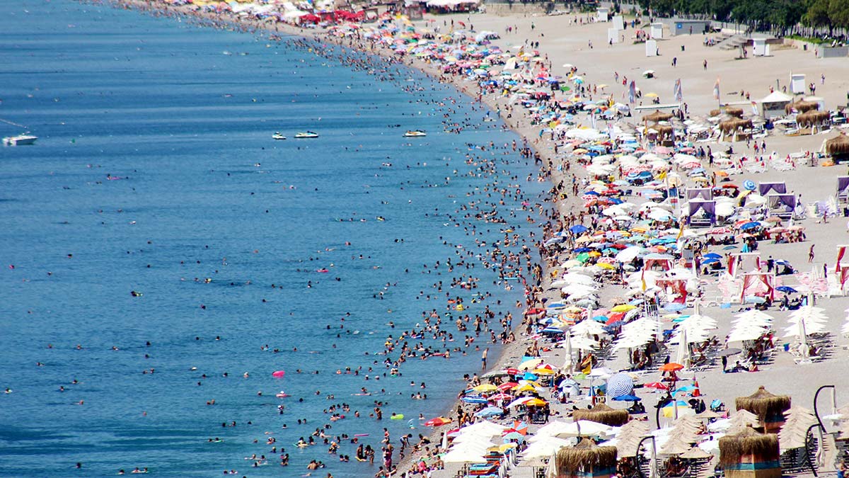 Kurban bayramı tatilinin son günü plajlar full