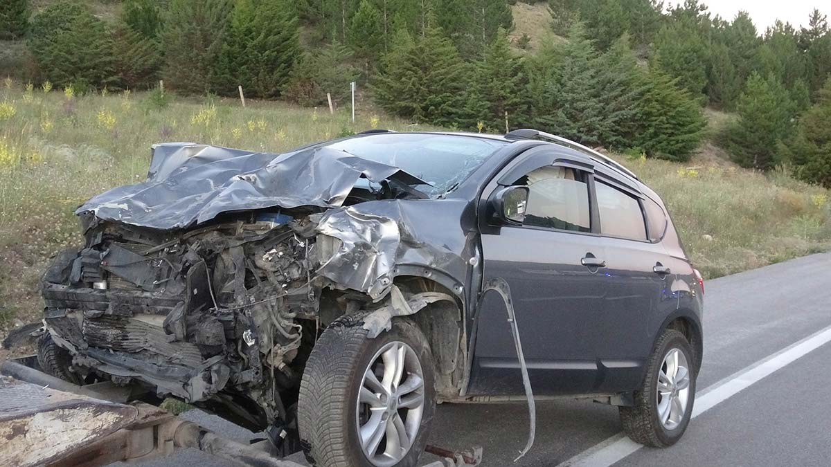 Konya'da 5 kişinin öldüğü kazada otomobilin sürücüsü Dilara Çoban'ın (19) ehliyetsiz olduğu ortaya çıktı.
