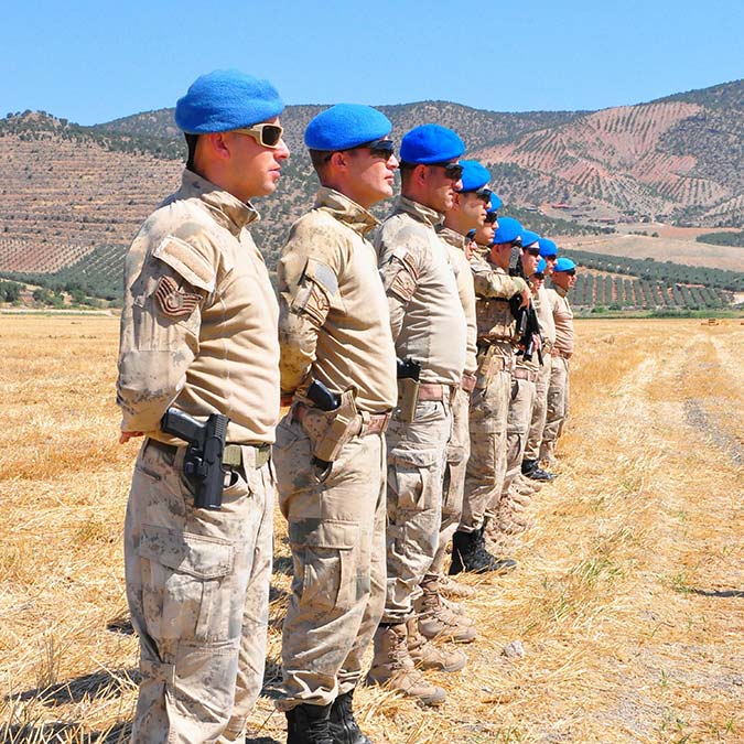 Komandolar Marmara Gölü'nde nöbette