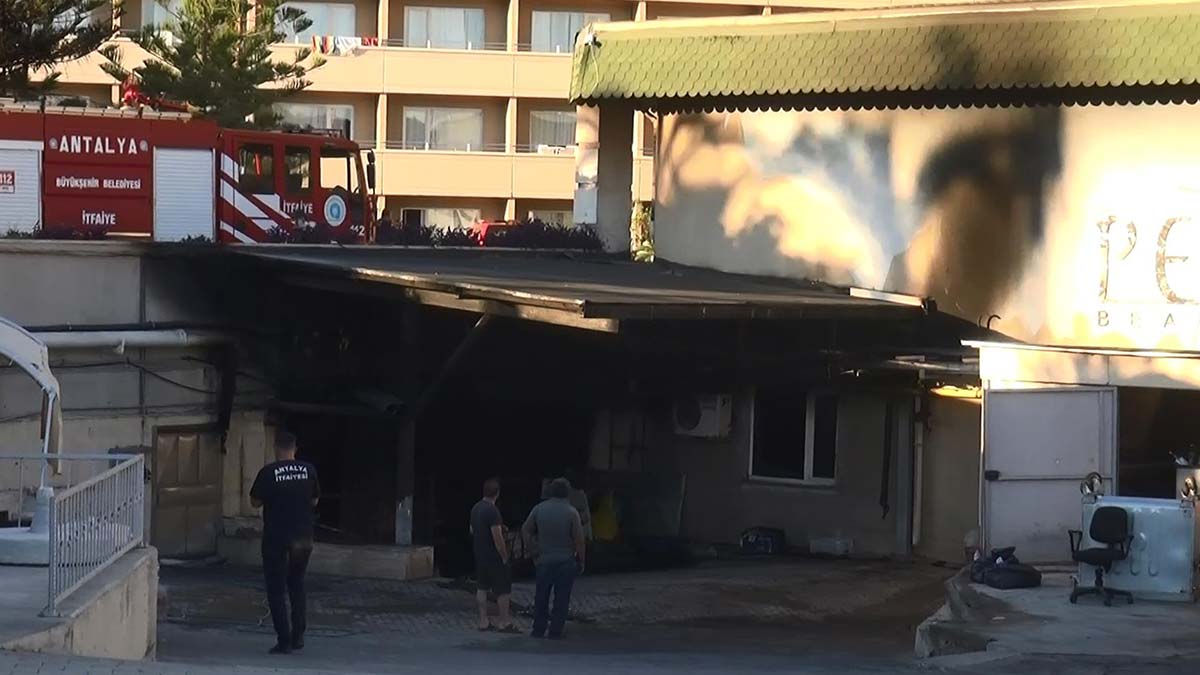 Manavgat'ta 5 yıldızlı otelde yangın