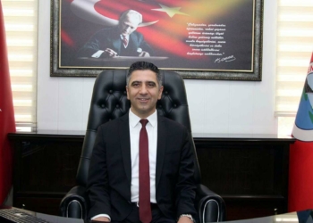 Menderes Belediye Başkanı Mustafa Kayalar gözaltında