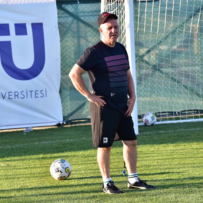 Transfer görüşmeleri devam ediyor