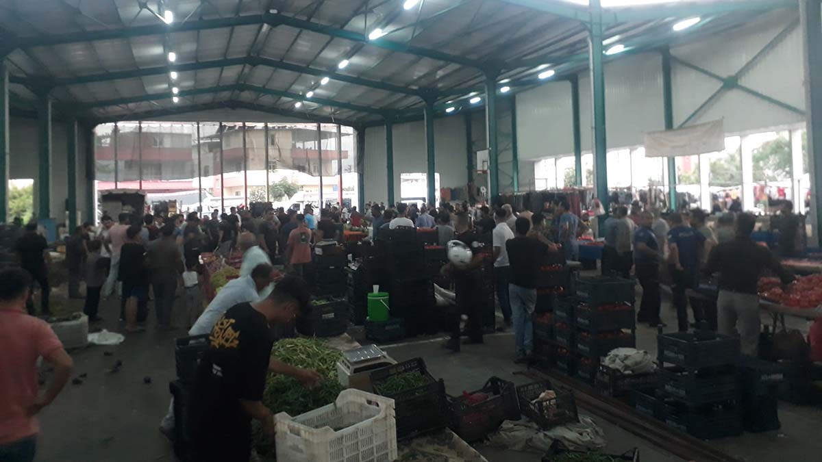 Pazarcıların park tartışması; 10 yaralı