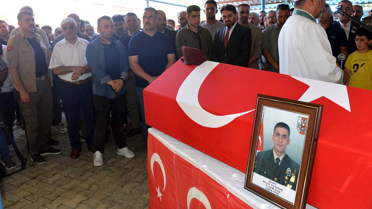 Şehit Uzman Çavuş Murat Yıldırım toprağa verildi