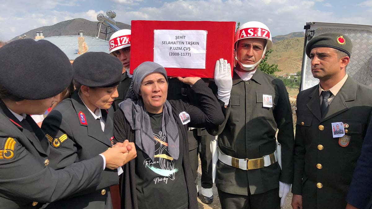 Uzman Çavuş Selahattin Taşkın toprağa verildi