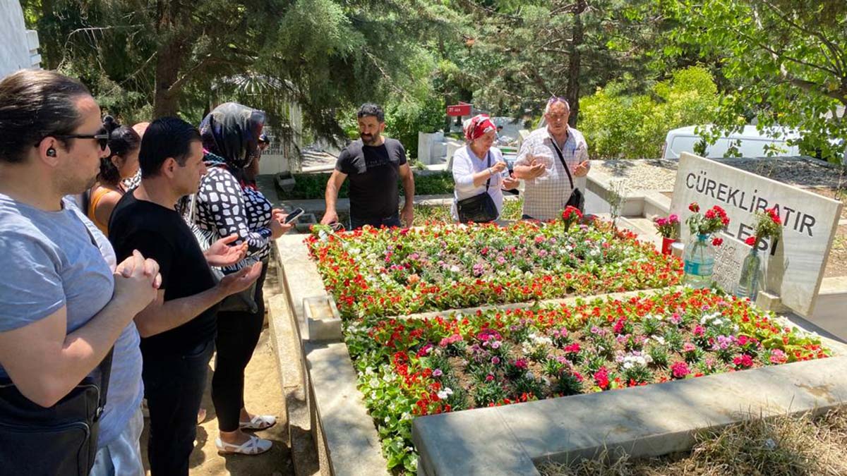 Cüneyt Arkın'ın mezarı boş kalmıyor