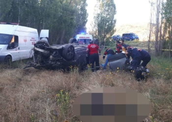 Cip şarampole yuvarlandı 3 kişi öldü