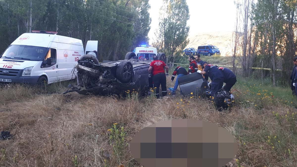 Cip şarampole yuvarlandı 3 kişi öldü