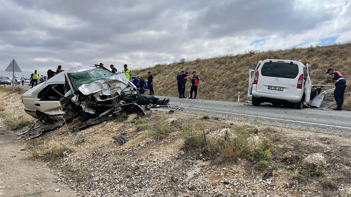 Yozgat'ta trafik kazası; 2 ölü
