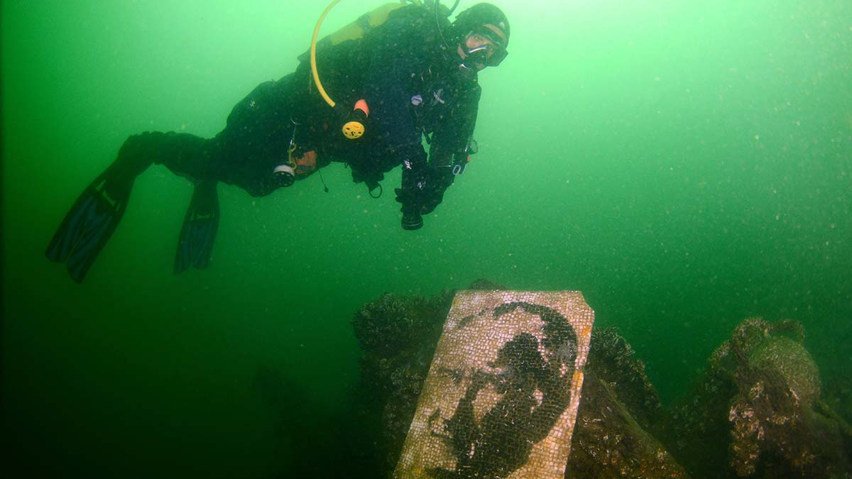 1999 depreminin izleri su altında duruyor  