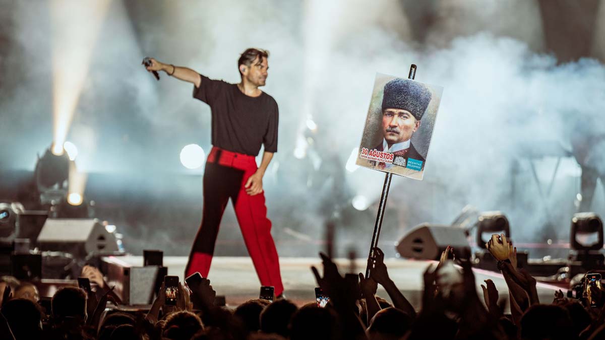 30 Ağustos Zafer Yürüyüşü ve Kenan Doğulu konseri ile kutladı