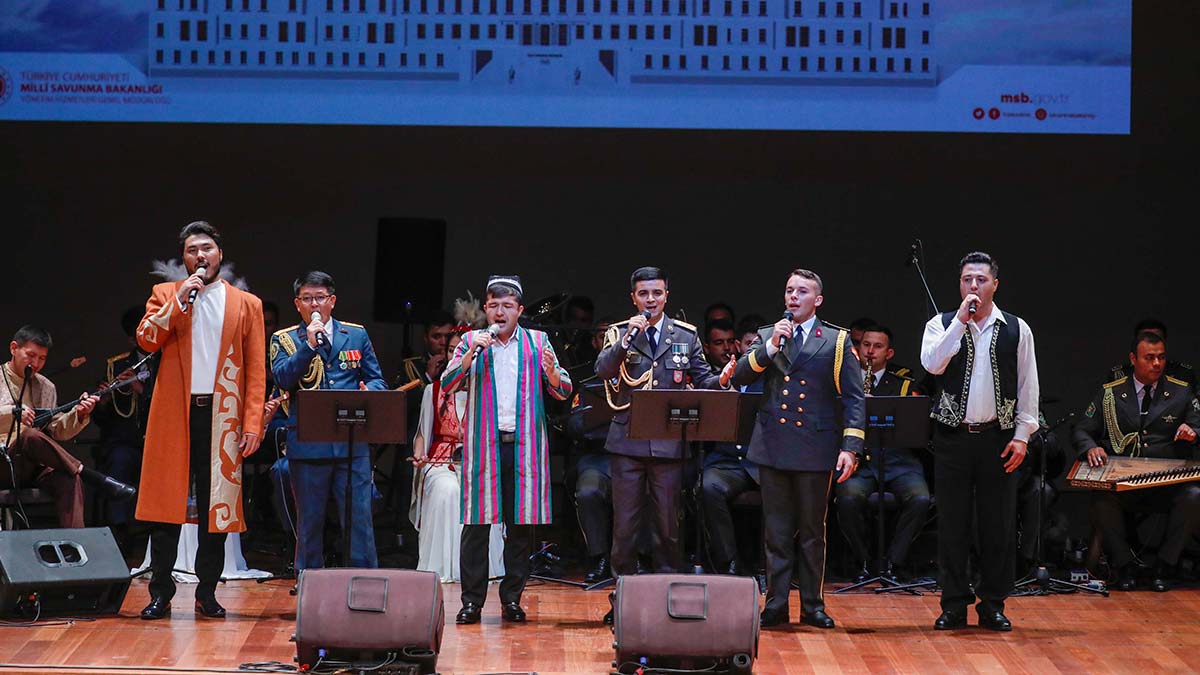 6 ülke ile 'Siperden Sahneye Müzik' konseri