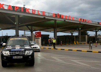 İpek Yolu Rallisi yarışmacıları Kapıkule'de