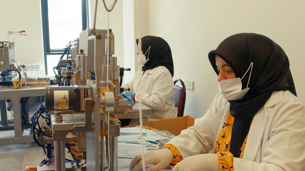 998 halk eğitimi merkezinde 73 alanda kurs