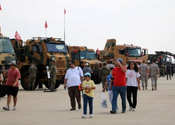Afyonkarahisar'da TSK Harp Silah Araçları Sergisi