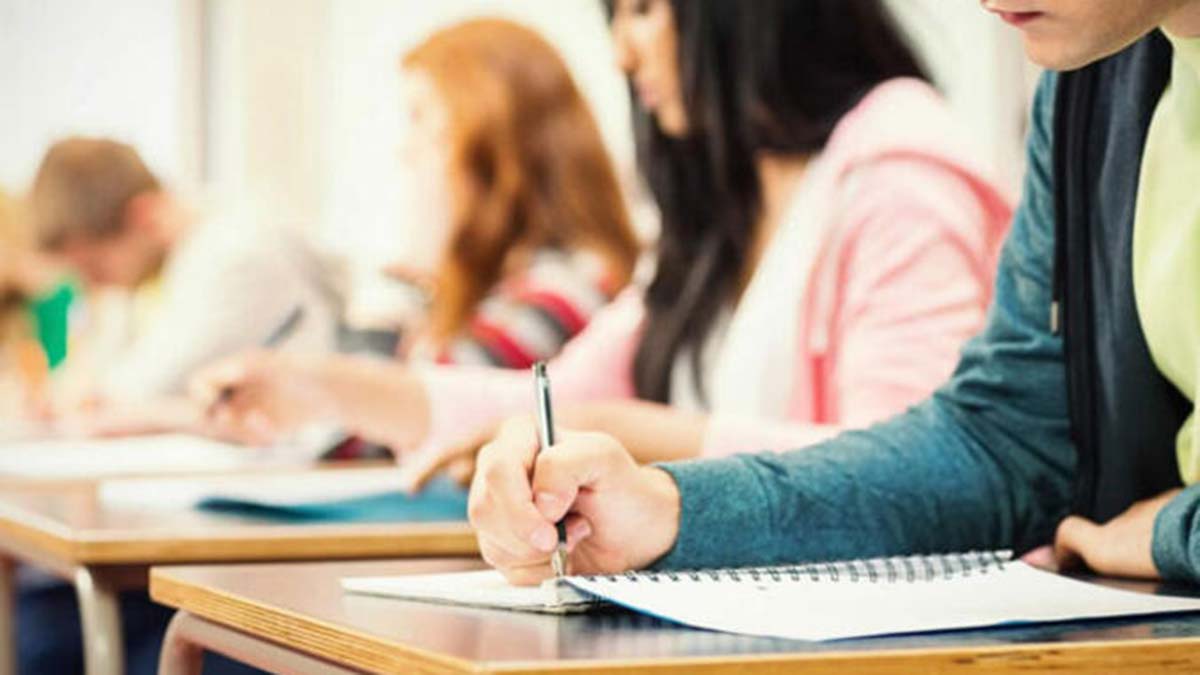 Aileler üniversite tercihinde karar verici olmamalı 