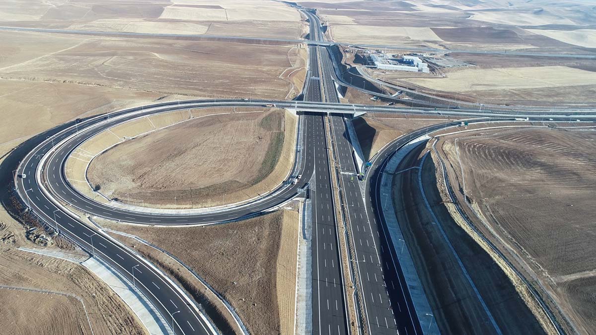 Ankara- Niğde Otoyolu'ndan 9 milyon araç geçti