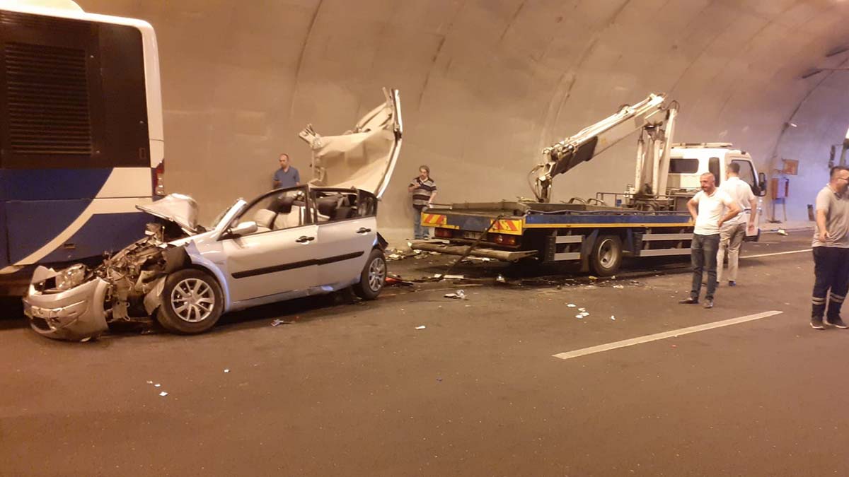 Ankara Pursaklar'da zincirleme kaza: 3 yaralı