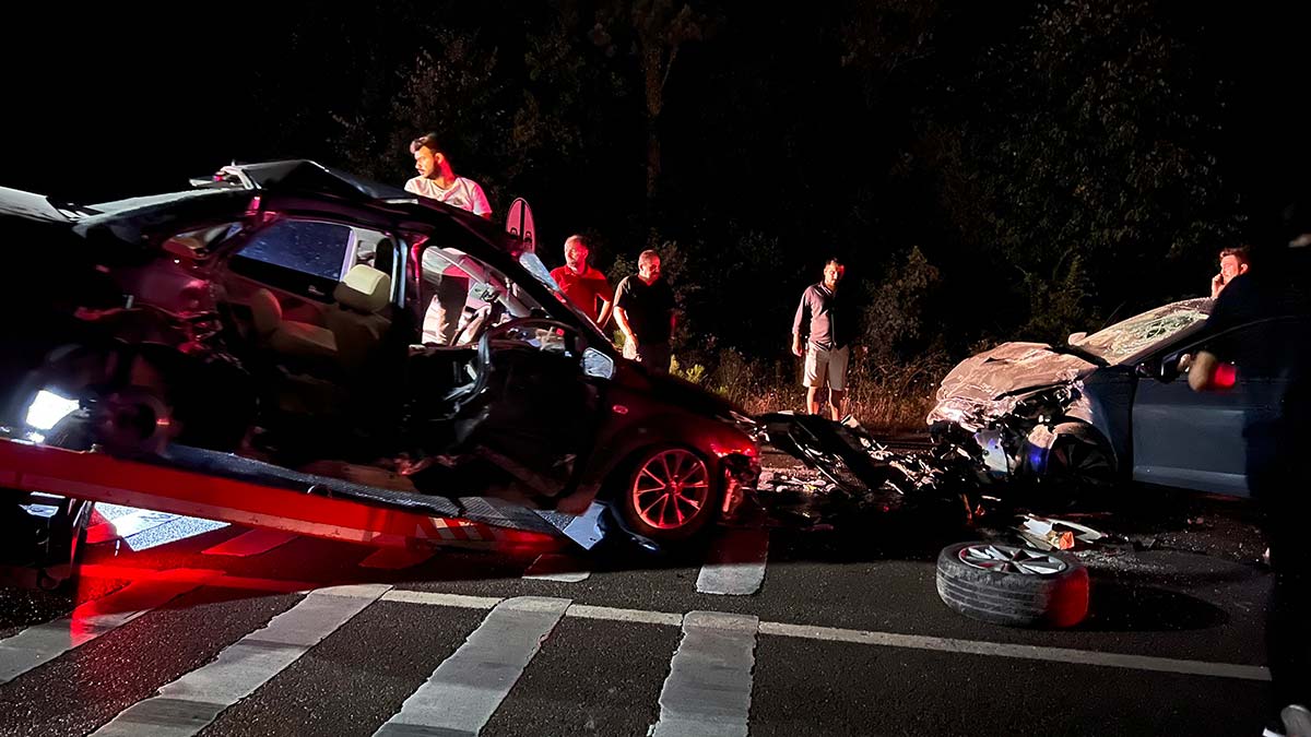 Bartın'da otomobiller çarpıştı: 5 yaralı