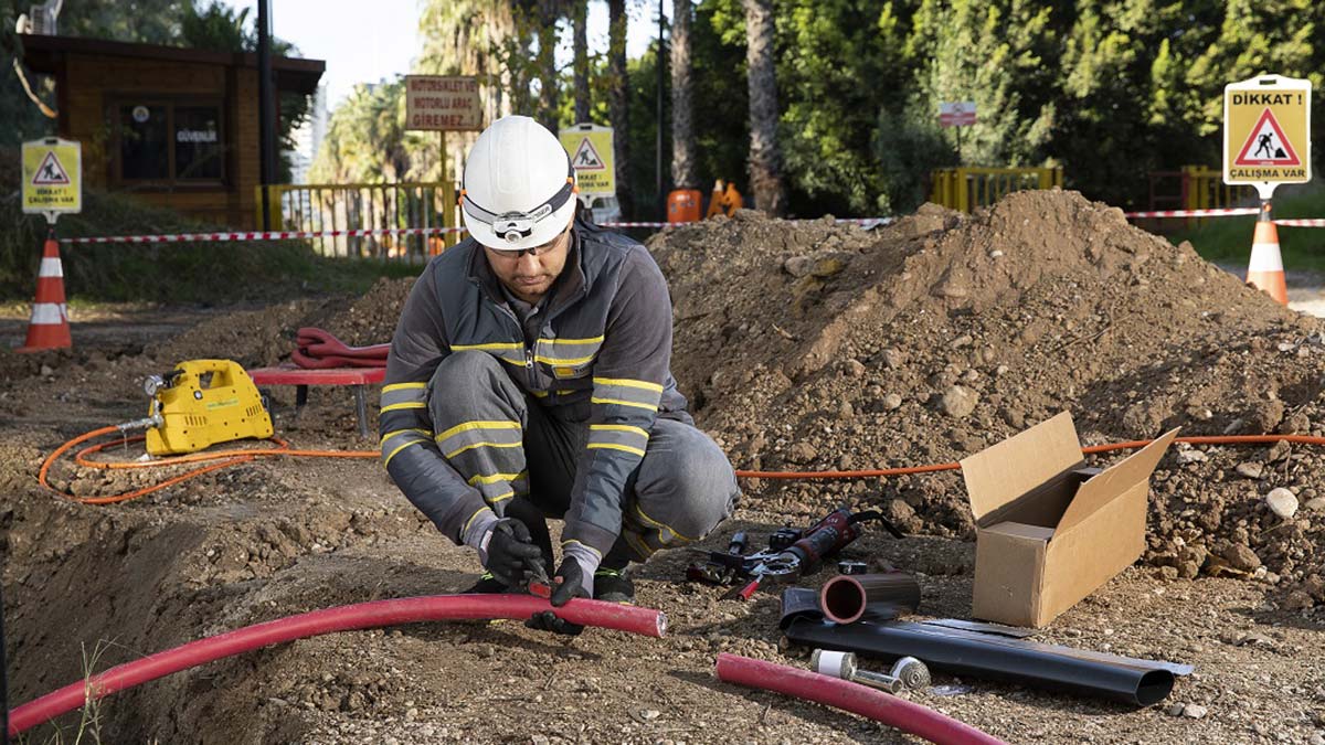 Başkent EDAŞ Adana'da bakım hizmetlerini sürdürdü