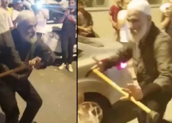 Bastonuyla dans eden dede ilgi odağı oldu