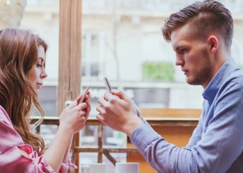 Benimle konuşur musun?