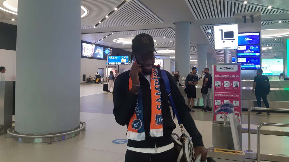 Bertrand Traore, Başakşehir için İstanbul'da