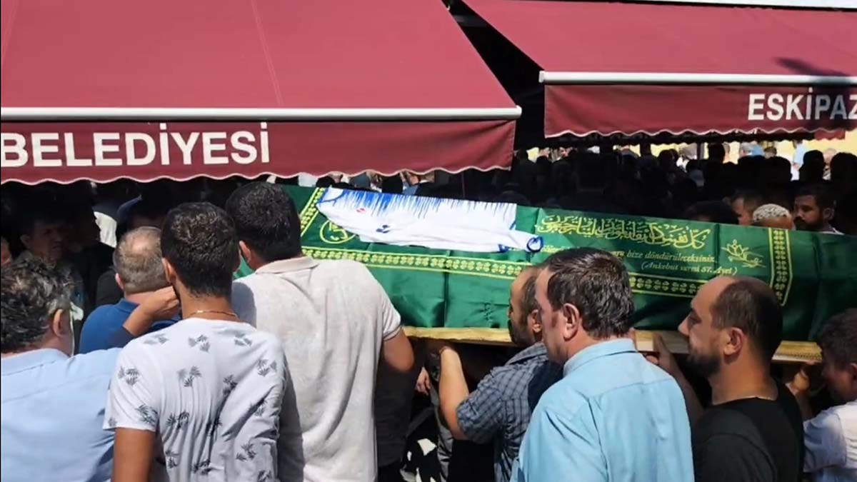 Beşiktaş tribün lideri Seyit Subaşı defnedildi