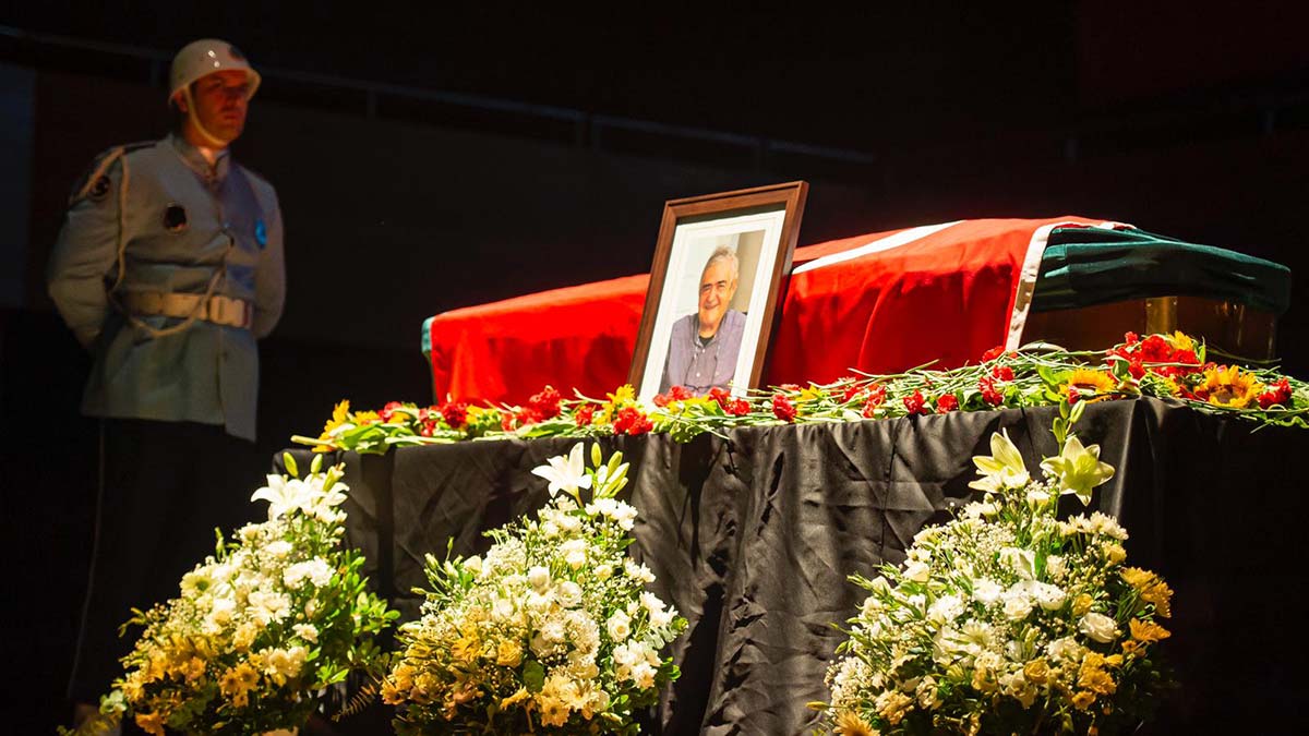 Bilim ve siyaset insanı Adnan Akyarlı'ya veda