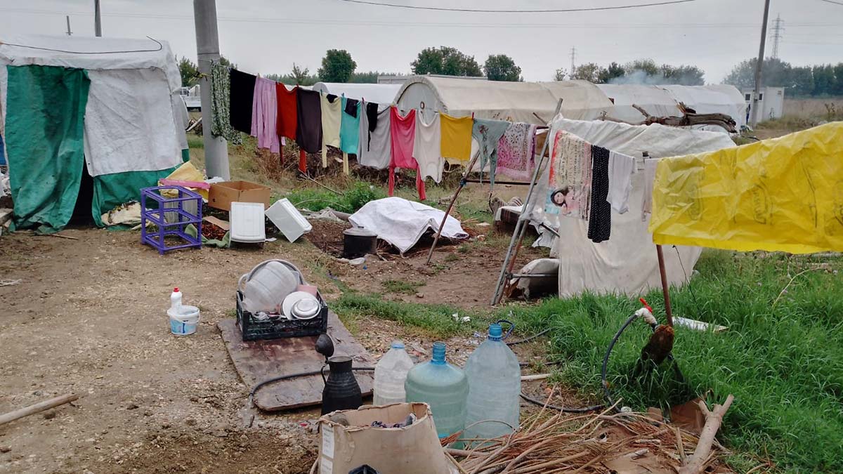 Bursa'da işçilerin kaldığı 80 çadırı su bastı