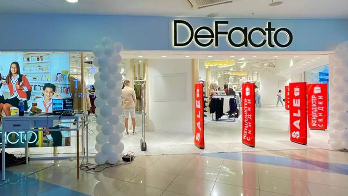 Defacto kazakistan'daki 32'nci mağazasını açtı
