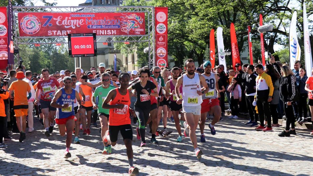 Edirne'de 'Sınırsız Dostluk Yarı Maratonu'