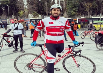 Engelli gencin tek pedallı yarış bisikletini çaldılar
