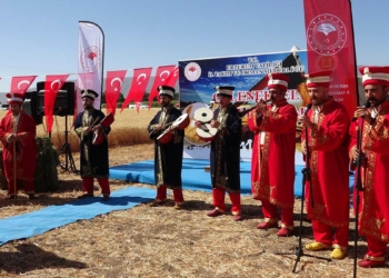 Erzurum'da mehterli hasat bayramı