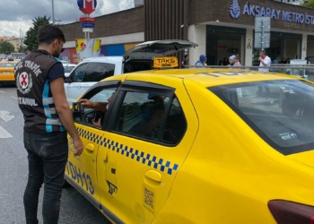 Fatih'te yolcu seçen taksicilere ceza