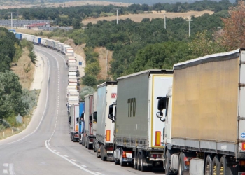 Hamzabeyli'de 20 kilometrelik TIR kuyruğu