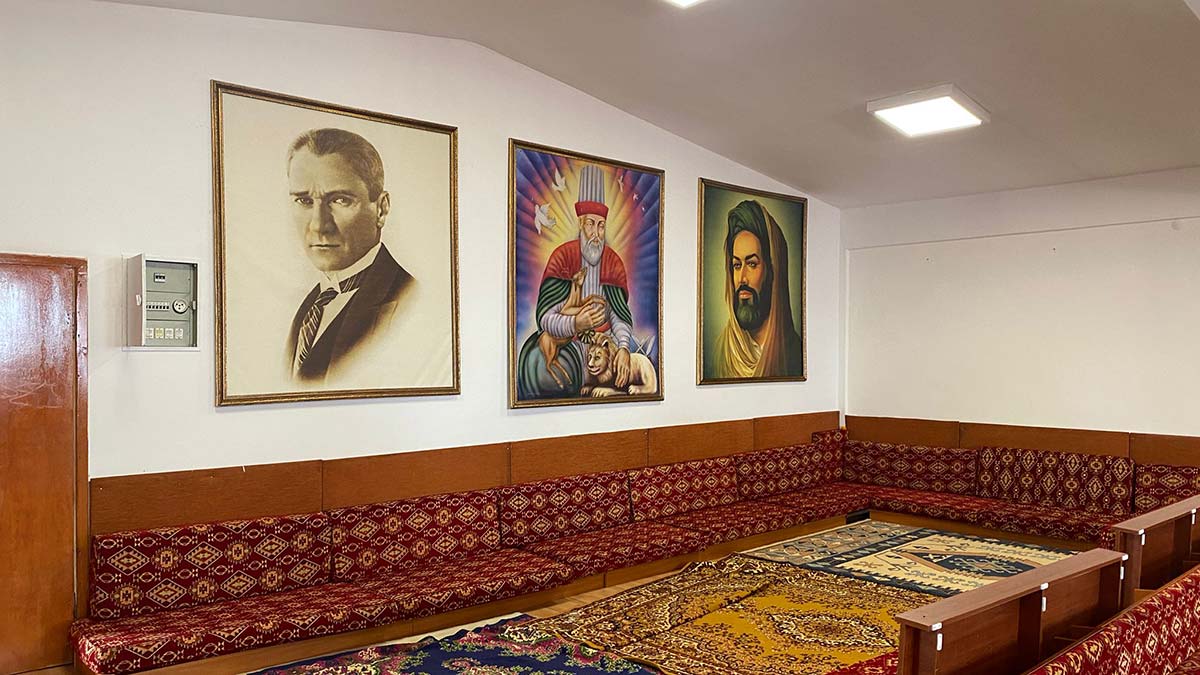 Hüseyin Gazi Vakfı Başkanı'ndan tablo açıklaması