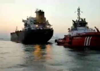 İstanbul Boğazı'nda arıza yapan tanker kurtarıldı