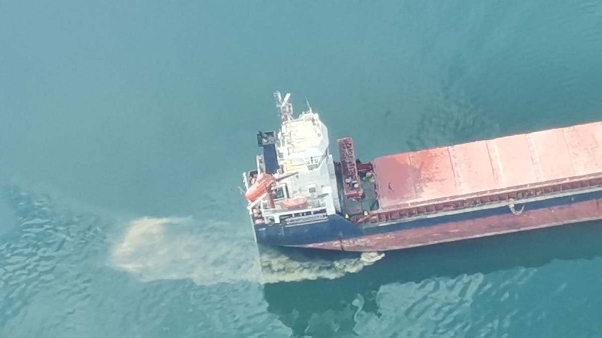 İzmit Körfezi'ni kirleten gemiye ceza