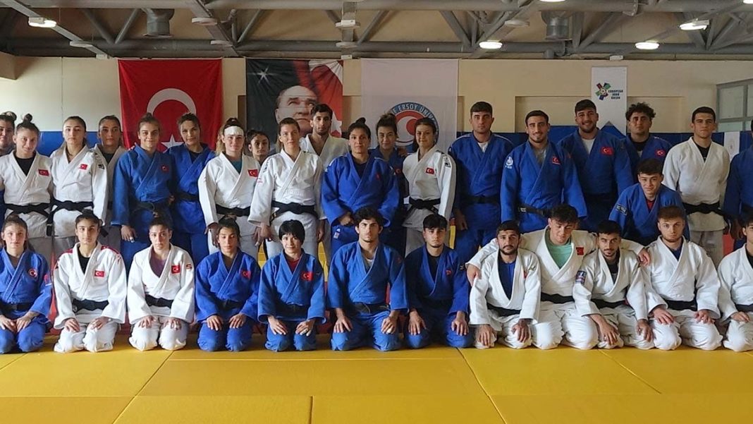 Judo Milli Takımları Burdur'da kampta
