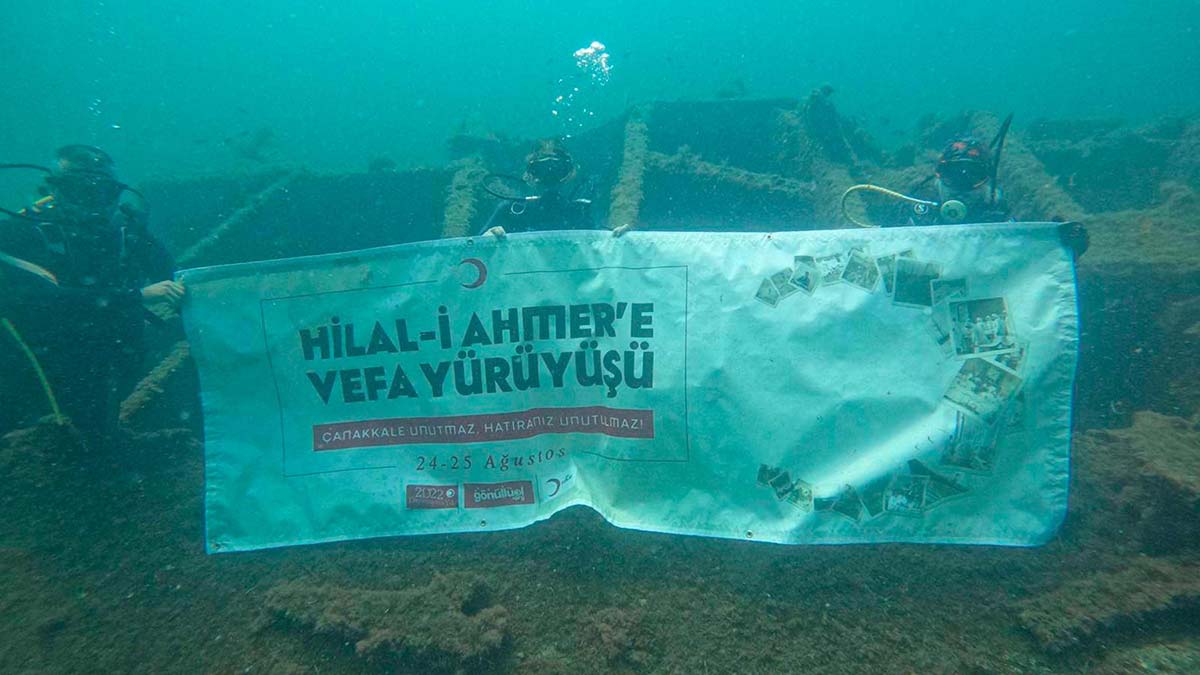 Kızılay'dan Halep Vapuru şehitleri için anı dalışı