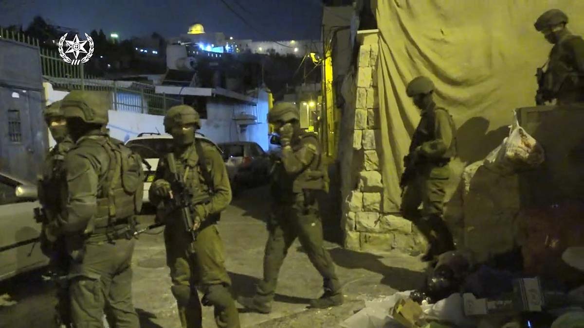 Kudüs'te otobüse silahlı saldırı