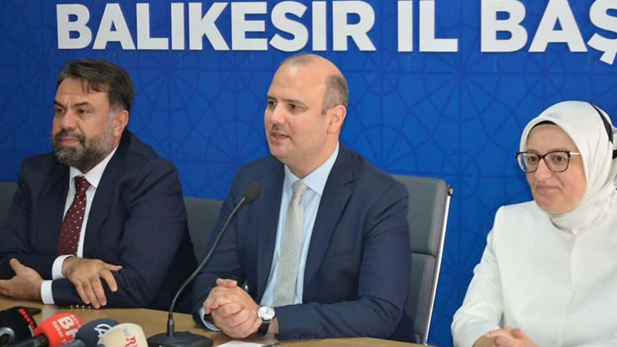 'Küresel aktör olma yolunda hızla ilerliyoruz'