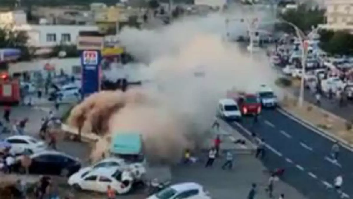 Mardin'de freni boşalan tir kalabalığa daldı: 16 ölü, 29 yaralı 