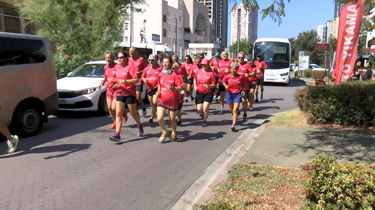 Marmara depreminin yıl dönümünde koşu etkinliği 