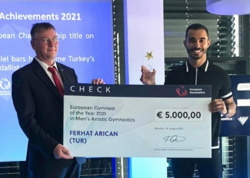 Milli cimnastikçi Ferhat Arıcan'a büyük onur