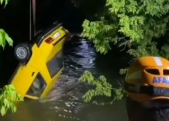 Otomobille uçtuğu sulama kanalında boğuldu