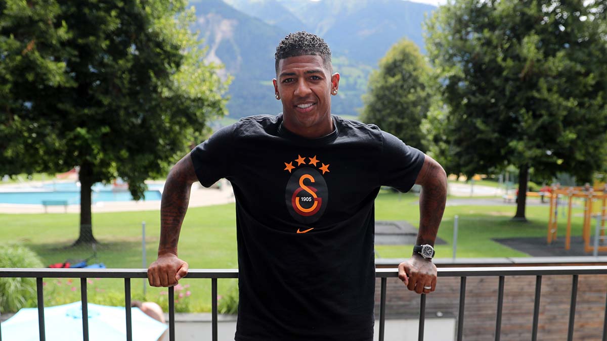 Patrick van Aanholt: Bu sene kupayı istiyoruz