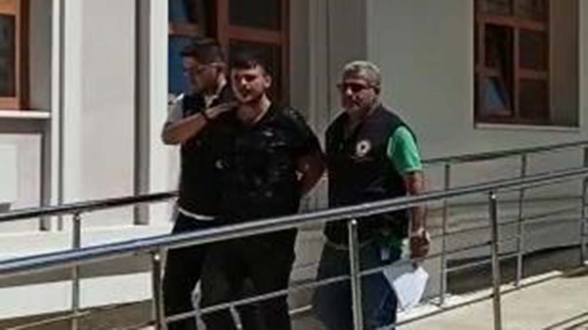 Polise çarpıp kaçtı, alkollü olduğunu söyledi